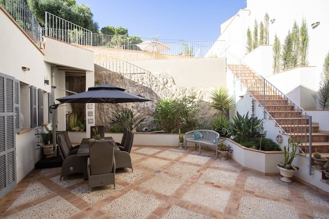 4 sypialnia Dom na sprzedaż w Capdepera z basenem garażem - 1 650 000 € (Ref: 8513776)