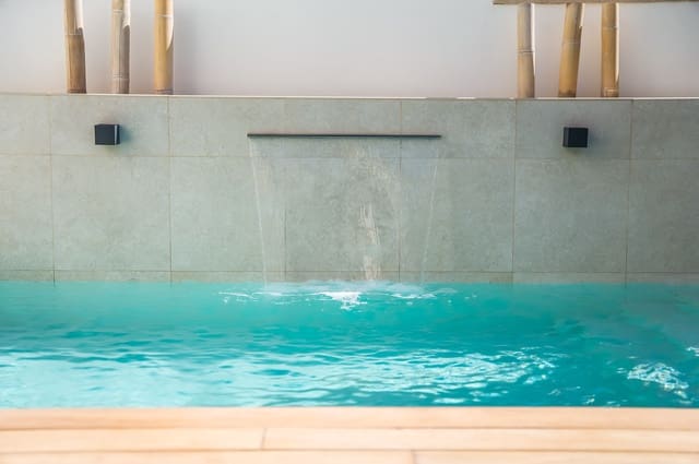 2 soveværelse Byhus til salg i Es Molinar / El Molinar, Palma de Mallorca med swimmingpool garage - € 2.950.000 (Ref: 8530111)