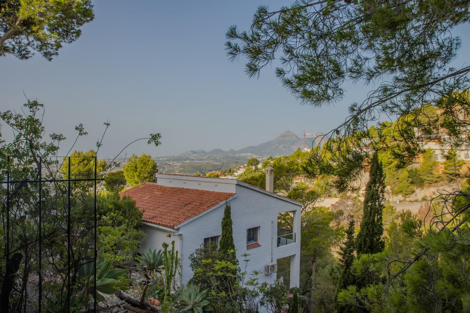 Grunde uden byggetilladelser til salg i Altea - € 175.000 (Ref: 8531575)