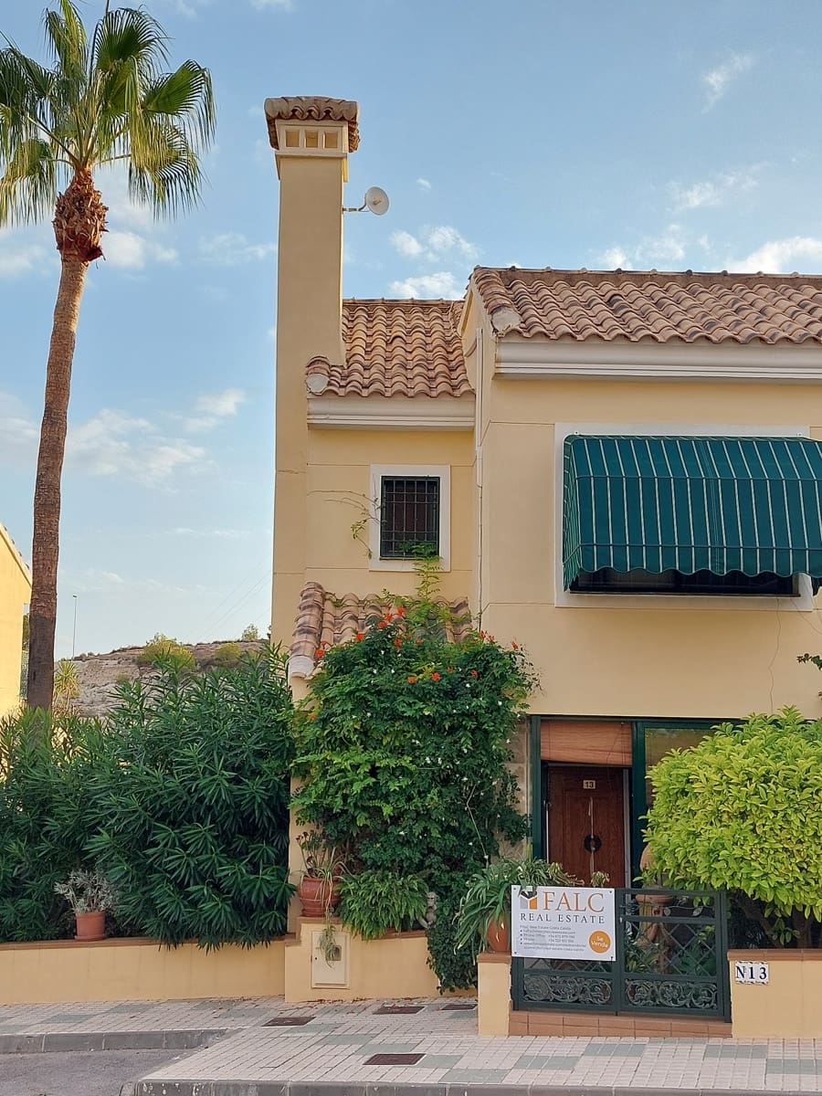 2 bedroom Terraced Villa for sale in Campoamor with pool - € 249,000 (Ref: 8537957)