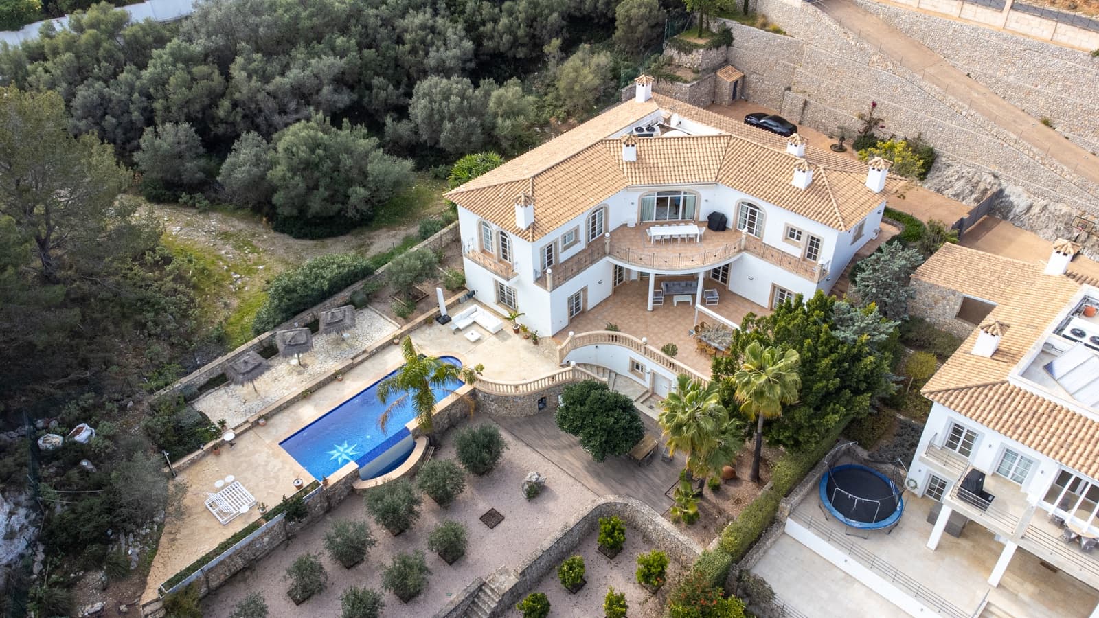 6 bedroom Villa for sale in Son Vida with pool - € 4,690,000 (Ref: 8555577)