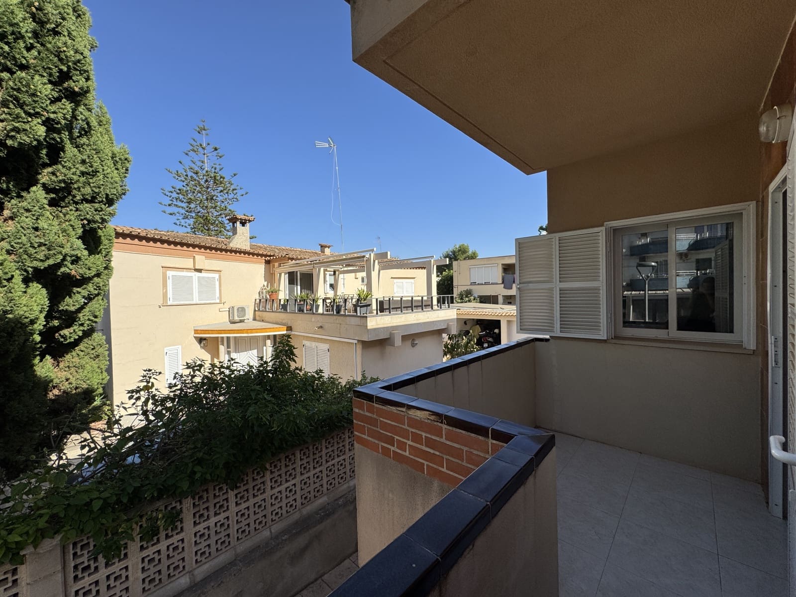 5 soverom Villa til salgs i Palma de Mallorca med svømmebasseng garasje - € 985 000 (Ref: 8583861)