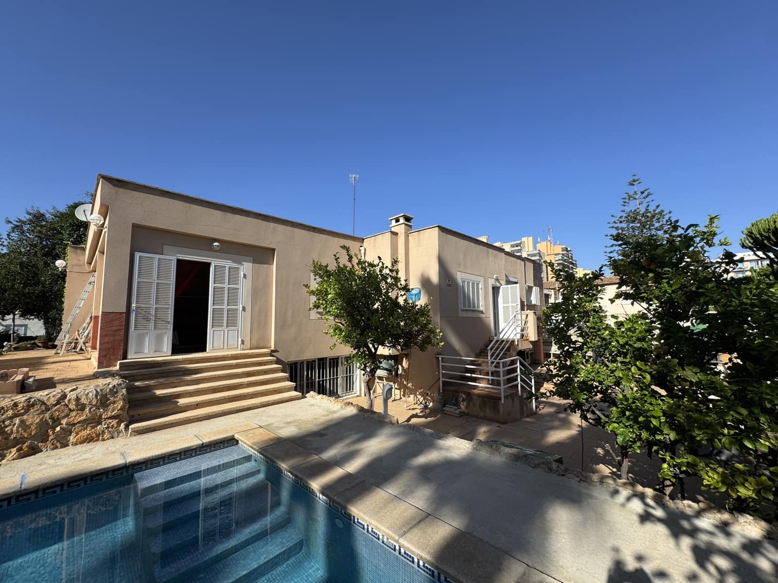 5 soverom Villa til salgs i Palma de Mallorca med svømmebasseng garasje - € 985 000 (Ref: 8583861)