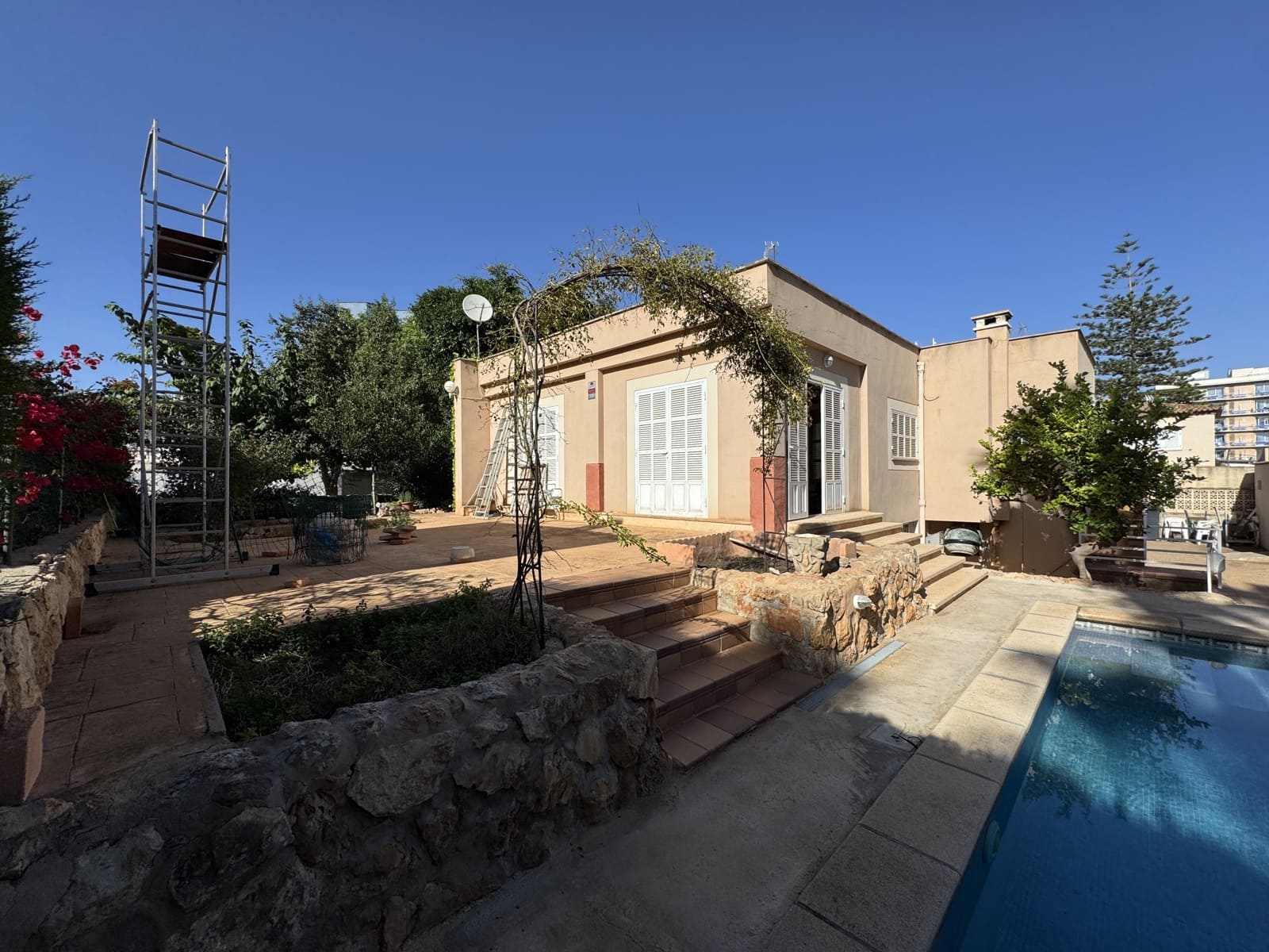 5 soverom Villa til salgs i Palma de Mallorca med svømmebasseng garasje - € 985 000 (Ref: 8583861)