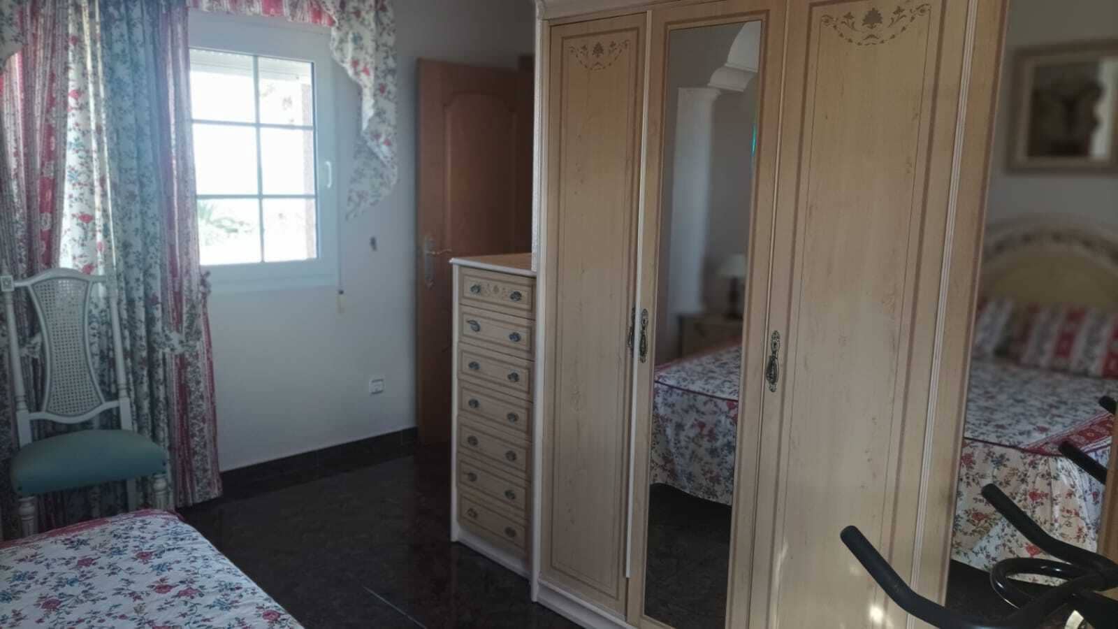 6 sypialnia Willa na sprzedaż w La Manga del Mar Menor z basenem garażem - 786 000 € (Ref: 8600872)