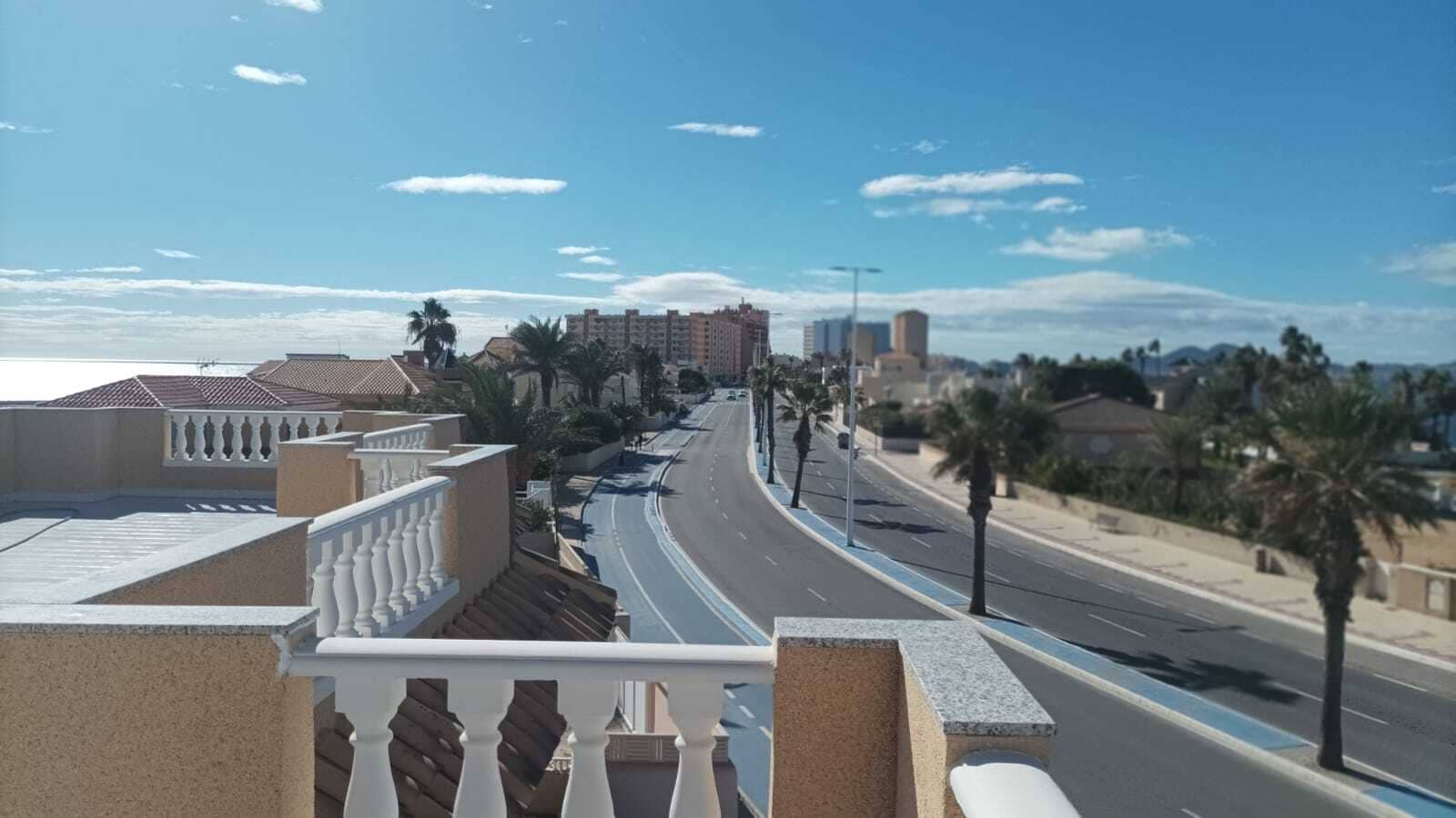 6 sypialnia Willa na sprzedaż w La Manga del Mar Menor z basenem garażem - 786 000 € (Ref: 8600872)