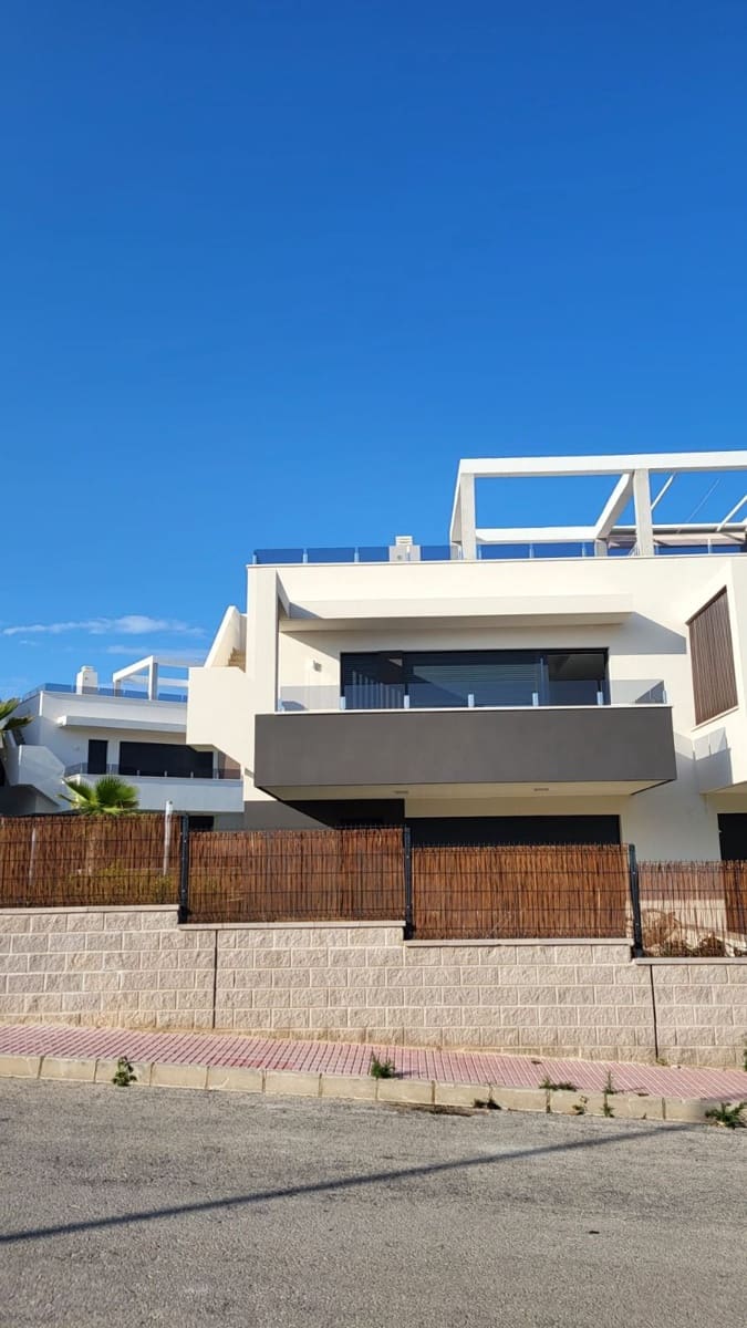 2 soveværelse Penthouse til salg i Orihuela med swimmingpool garage - € 349.000 (Ref: 8635739)