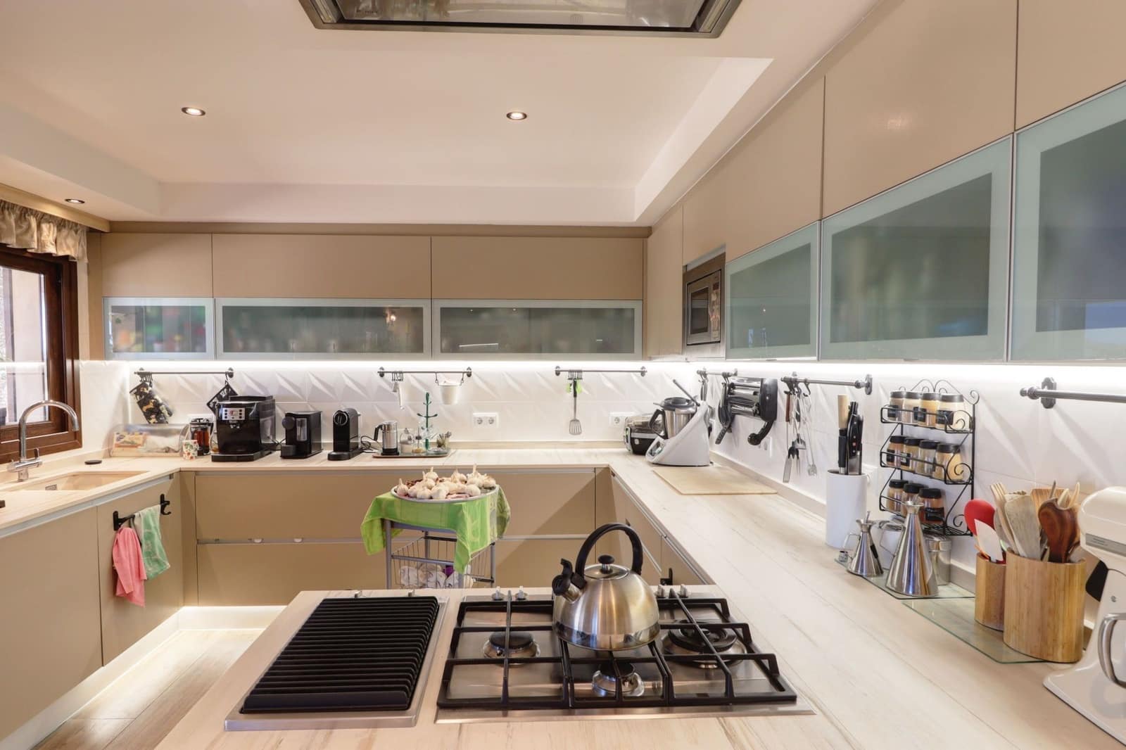 5 soveværelse Finca/Landehus til salg i Calvia med swimmingpool garage - € 2.170.000 (Ref: 8644073)