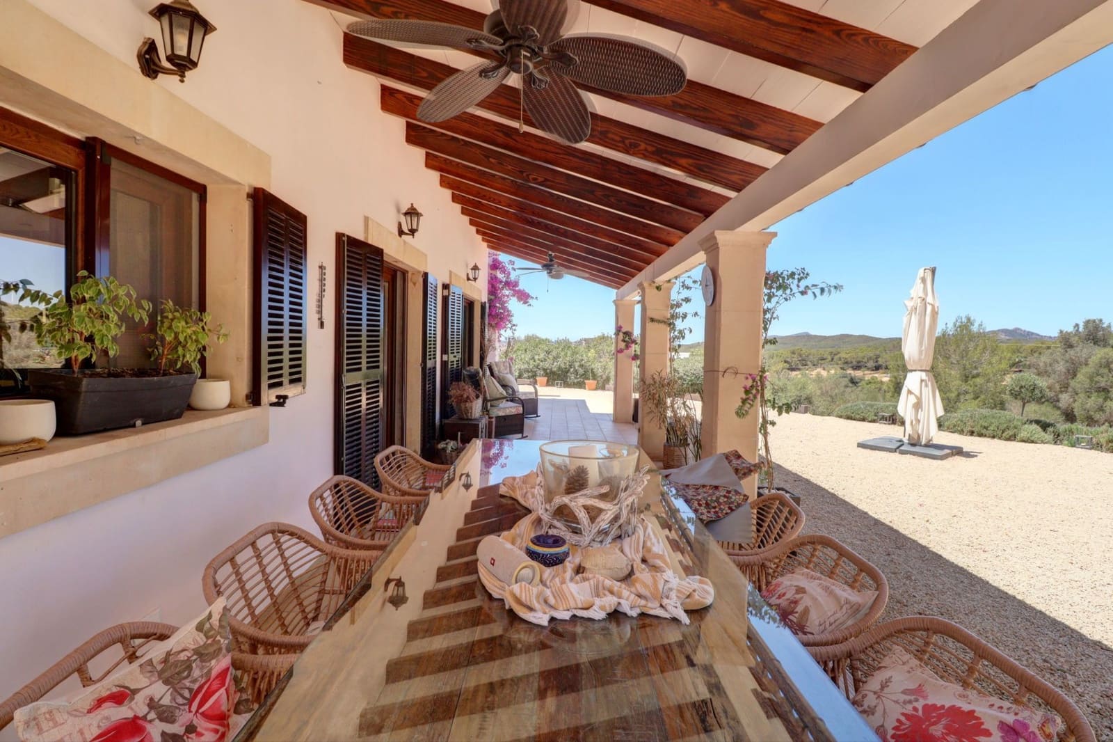 5 soveværelse Finca/Landehus til salg i Calvia med swimmingpool garage - € 2.170.000 (Ref: 8644073)