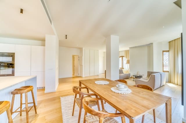 2 slaapkamer Appartement te koop in El Sindicat, Palma de Mallorca - € 2.950.000 (Ref: 8647989)