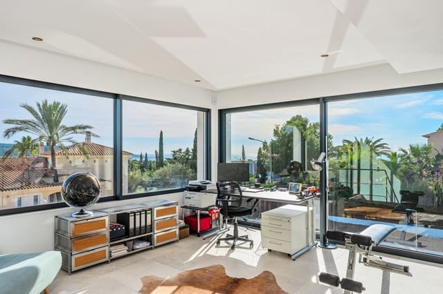 4 sypialnia Willa na sprzedaż w Santa Ponsa, Calvià z basenem garażem - 3 850 000 € (Ref: 8669167)