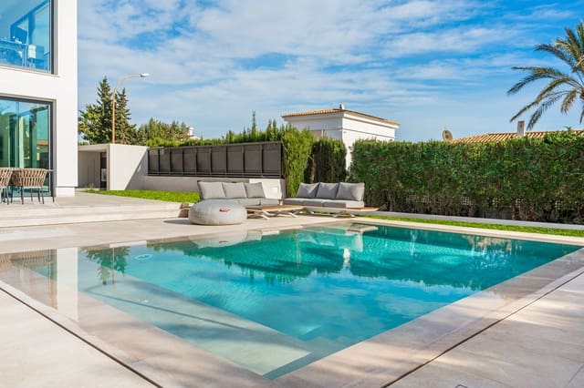 4 sypialnia Willa na sprzedaż w Santa Ponsa, Calvià z basenem garażem - 3 850 000 € (Ref: 8669167)