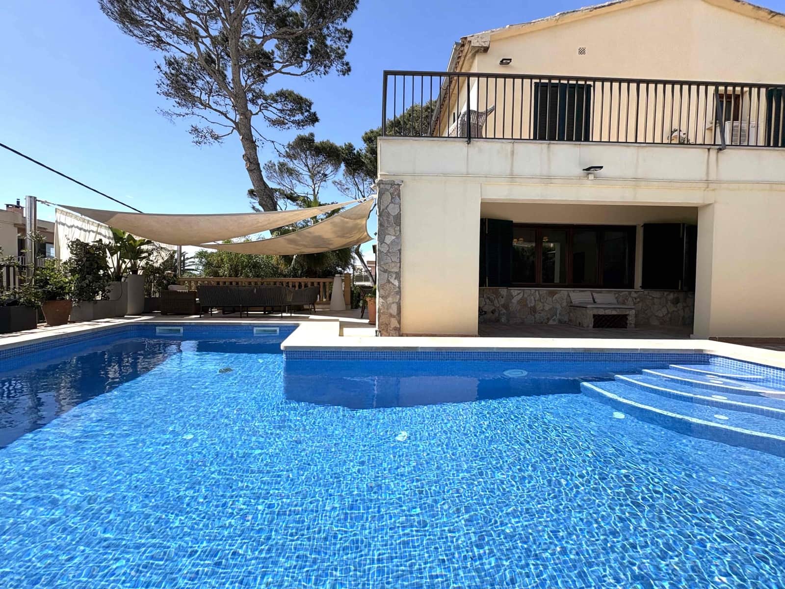 Finca/Maison de Campagne de 4 chambres à louer à Can Pastilla avec piscine garage - 3 900 € (Ref: 8694260)