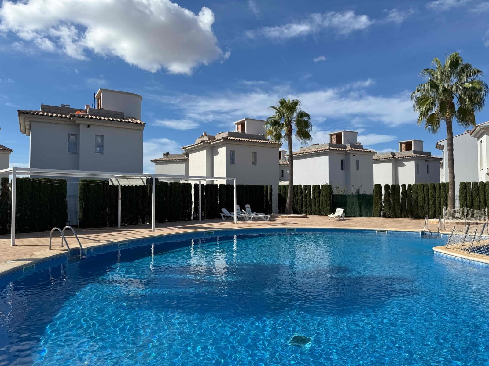 2 soveværelse Byhus til salg i Campos med swimmingpool - € 695.000 (Ref: 8702953)