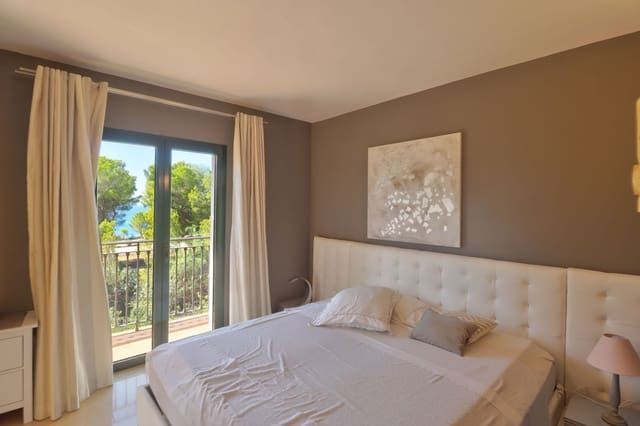 3 sypialnia Penthouse na sprzedaż w Santa Ponsa, Calvià z basenem - 1 390 000 € (Ref: 8715164)