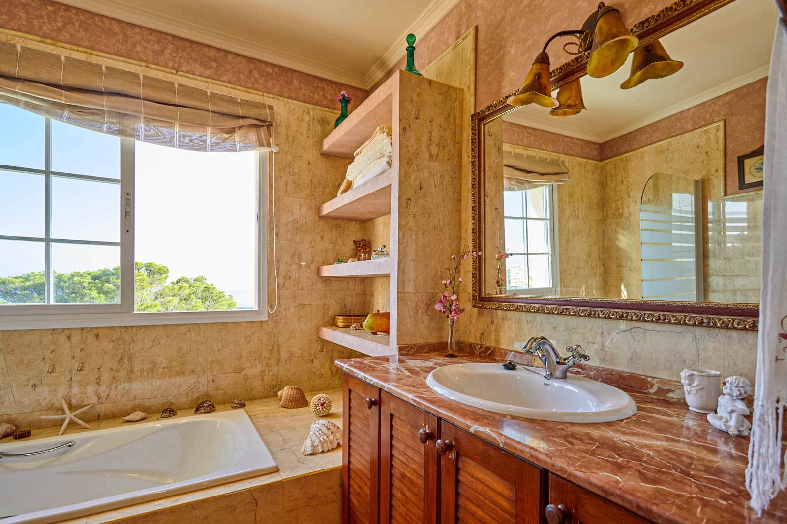 4 sypialnia Willa na sprzedaż w Costa d'en Blanes z basenem garażem - 1 945 000 € (Ref: 8769407)