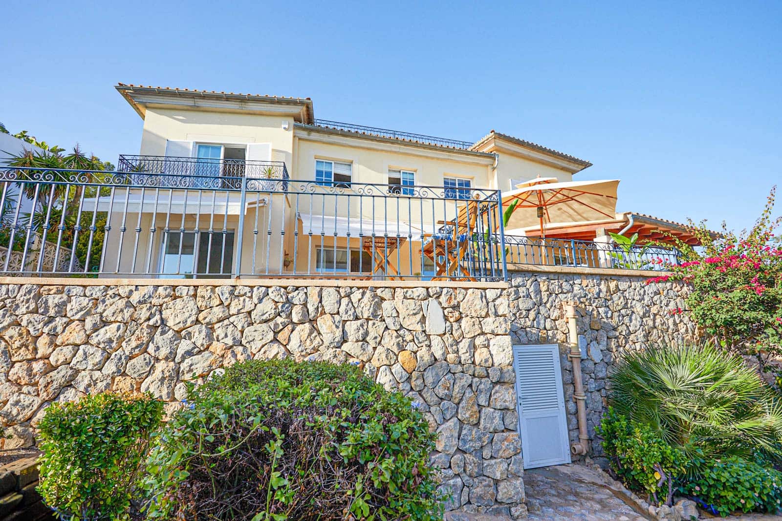 4 sypialnia Willa na sprzedaż w Costa d'en Blanes z basenem garażem - 1 945 000 € (Ref: 8769407)