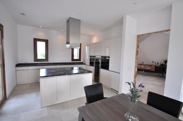 5 soverom Finca/Herregård til salgs i Llucmajor med svømmebasseng garasje - € 2 590 000 (Ref: 8769512)