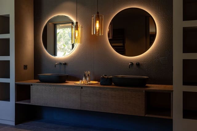 5 soveværelse Villa til salg i Cala Vinyes / Cala Vinyas / Cala Viñas, Calvià med swimmingpool garage - € 7.500.000 (Ref: 8771469)