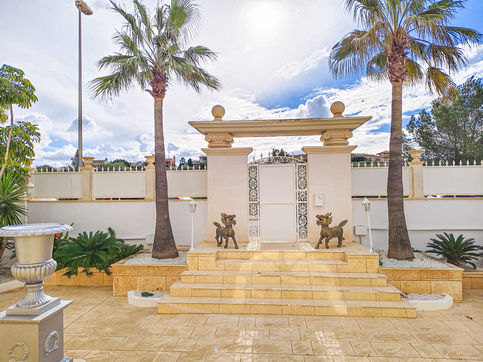 4 soveværelse Villa til salg i Llucmajor med swimmingpool garage - € 2.500.000 (Ref: 8780905)