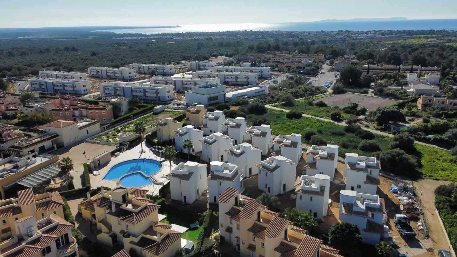 3 soveværelse Byhus til salg i Campos med swimmingpool - € 745.000 (Ref: 8793274)