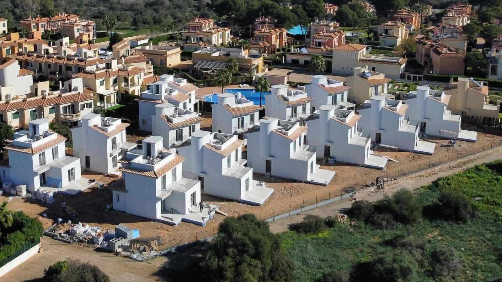 3 soveværelse Byhus til salg i Campos med swimmingpool - € 745.000 (Ref: 8793274)