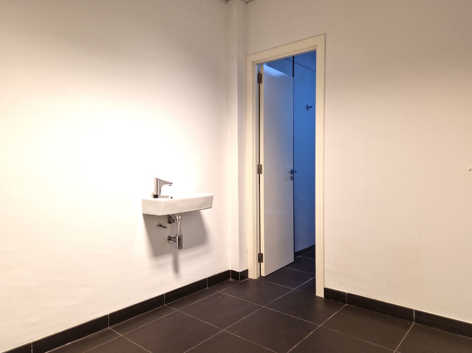 Erhverv til salg i Palma de Mallorca med garage - € 299.000 (Ref: 8815138)