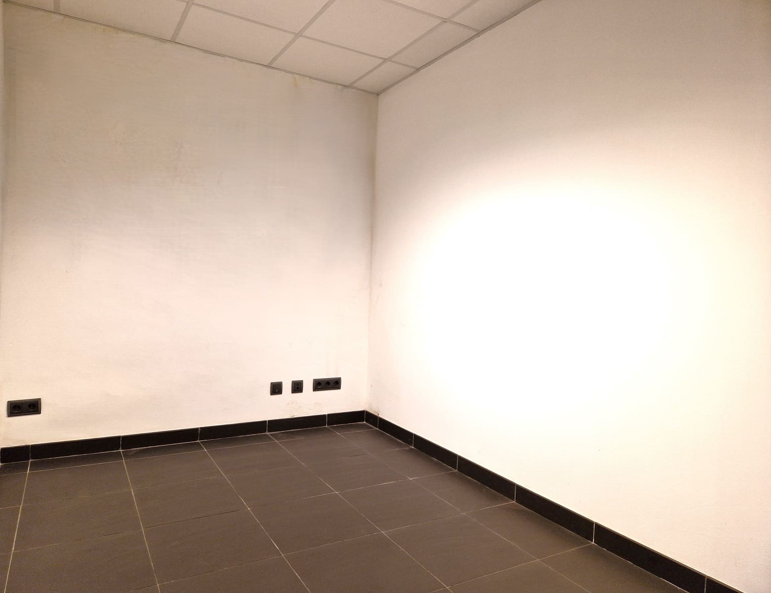 Erhverv til salg i Palma de Mallorca med garage - € 299.000 (Ref: 8815138)