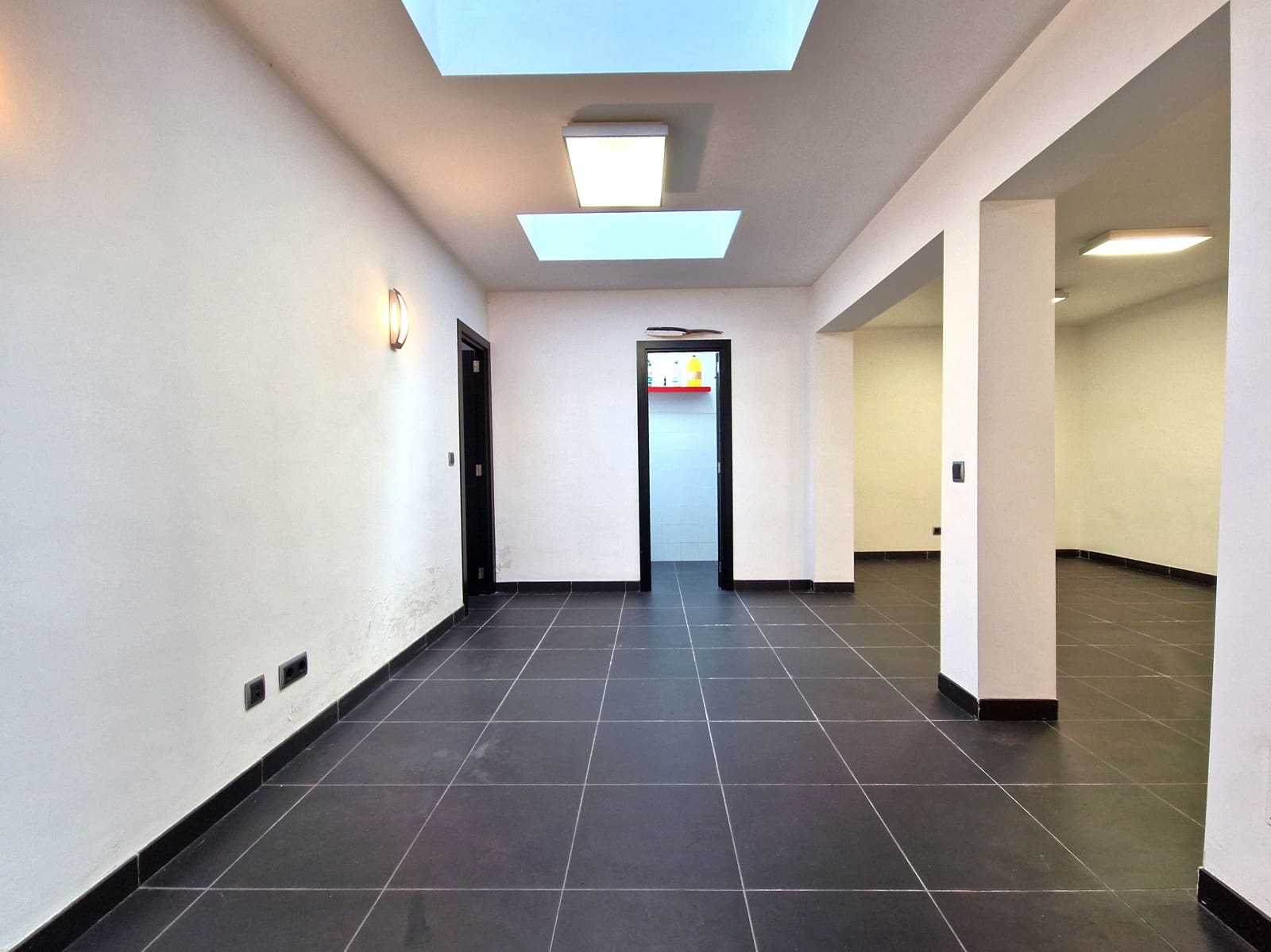 Erhverv til salg i Palma de Mallorca med garage - € 299.000 (Ref: 8815138)