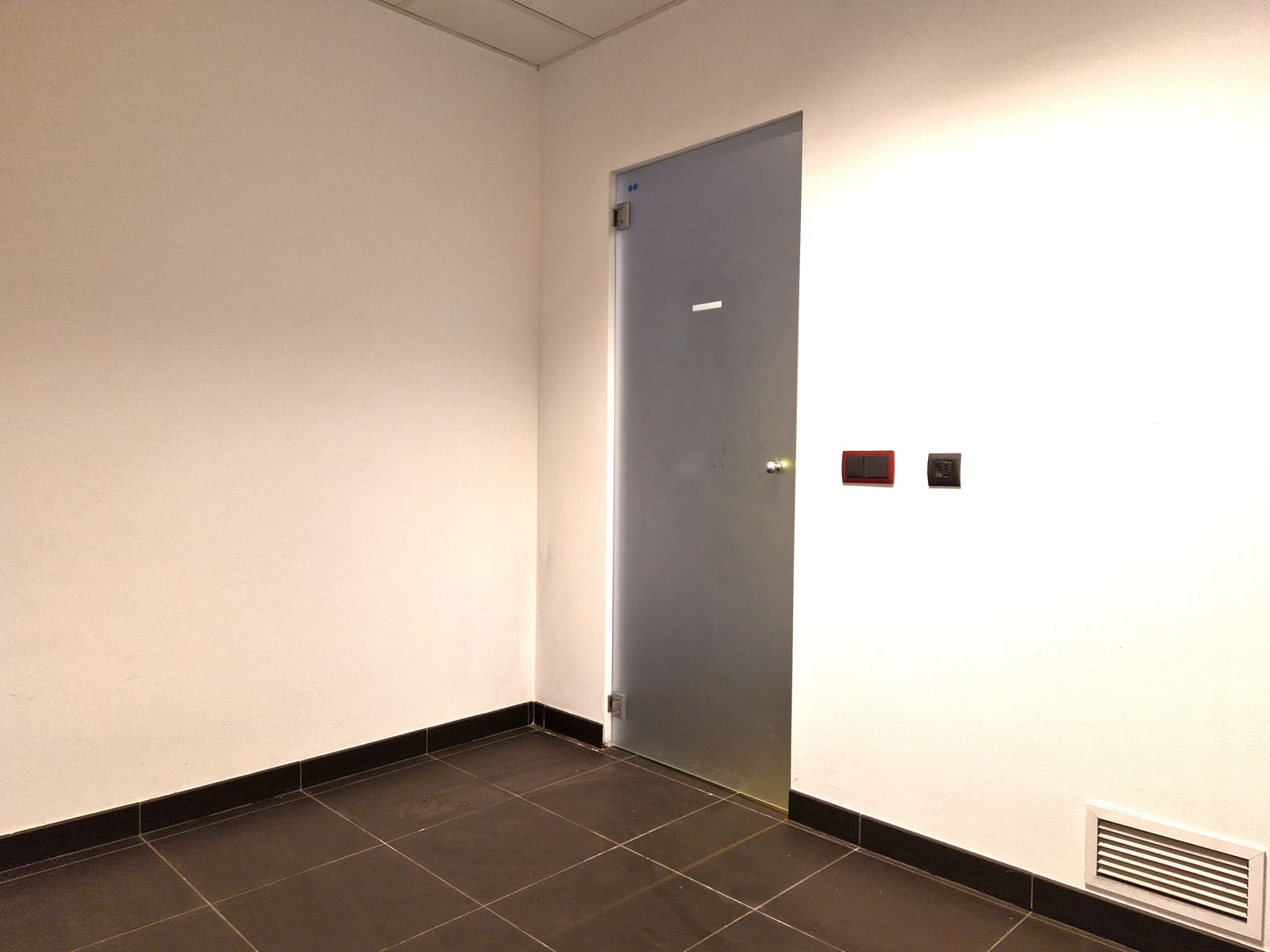 Erhverv til salg i Palma de Mallorca med garage - € 299.000 (Ref: 8815138)