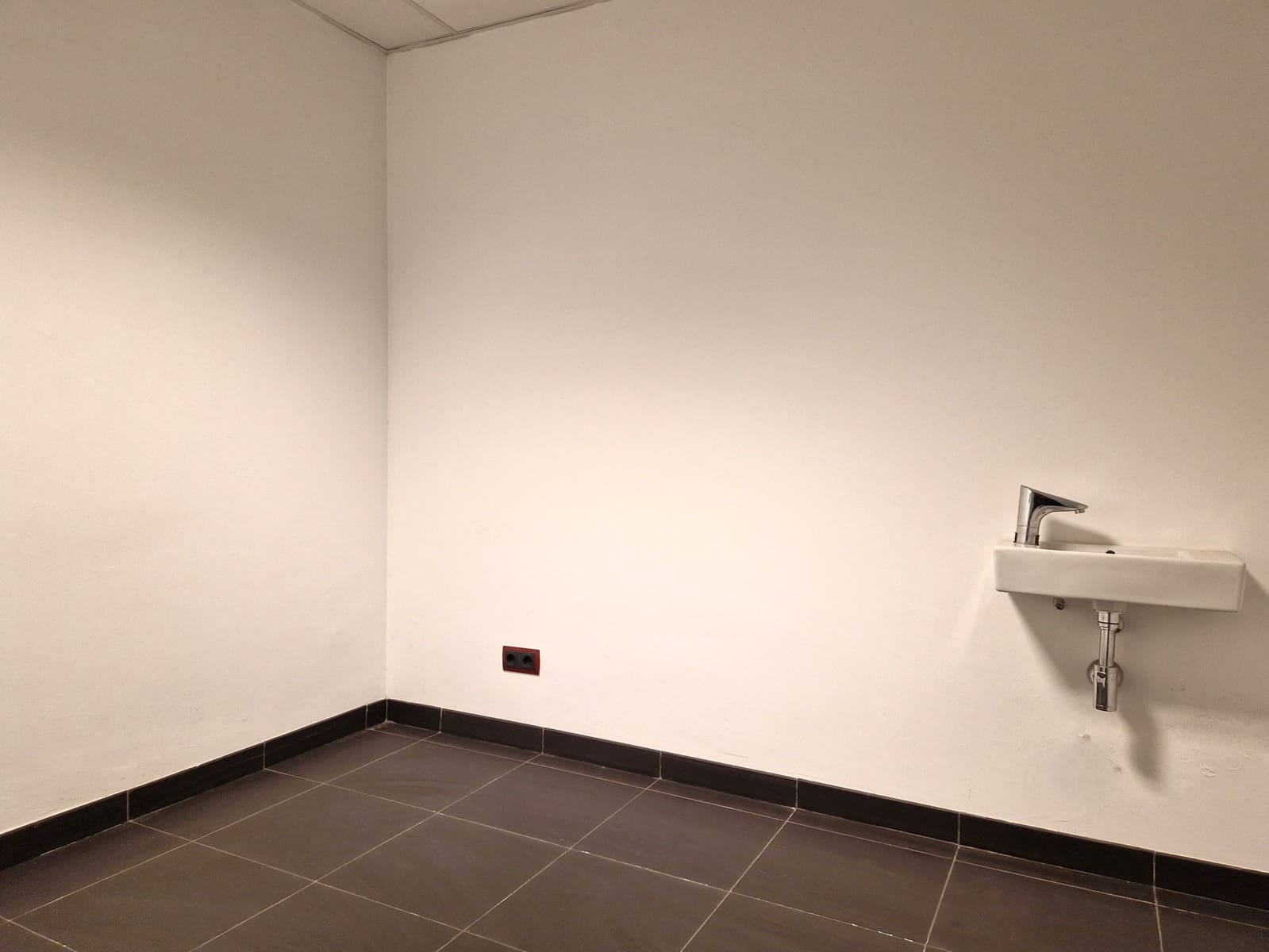 Erhverv til salg i Palma de Mallorca med garage - € 299.000 (Ref: 8815138)