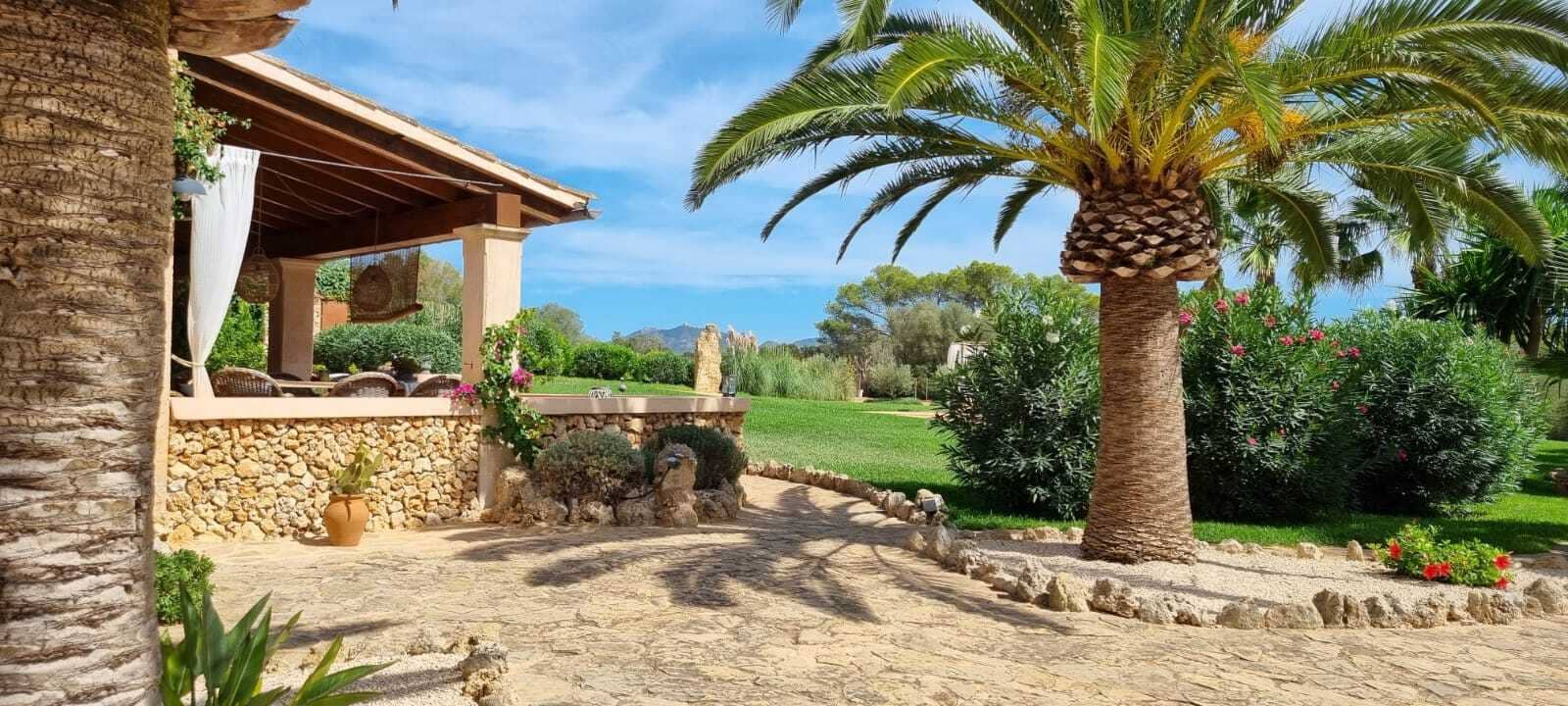 4 slaapkamer Finca/Landhuis te koop in Campos met zwembad garage - € 2.435.000 (Ref: 8820879)