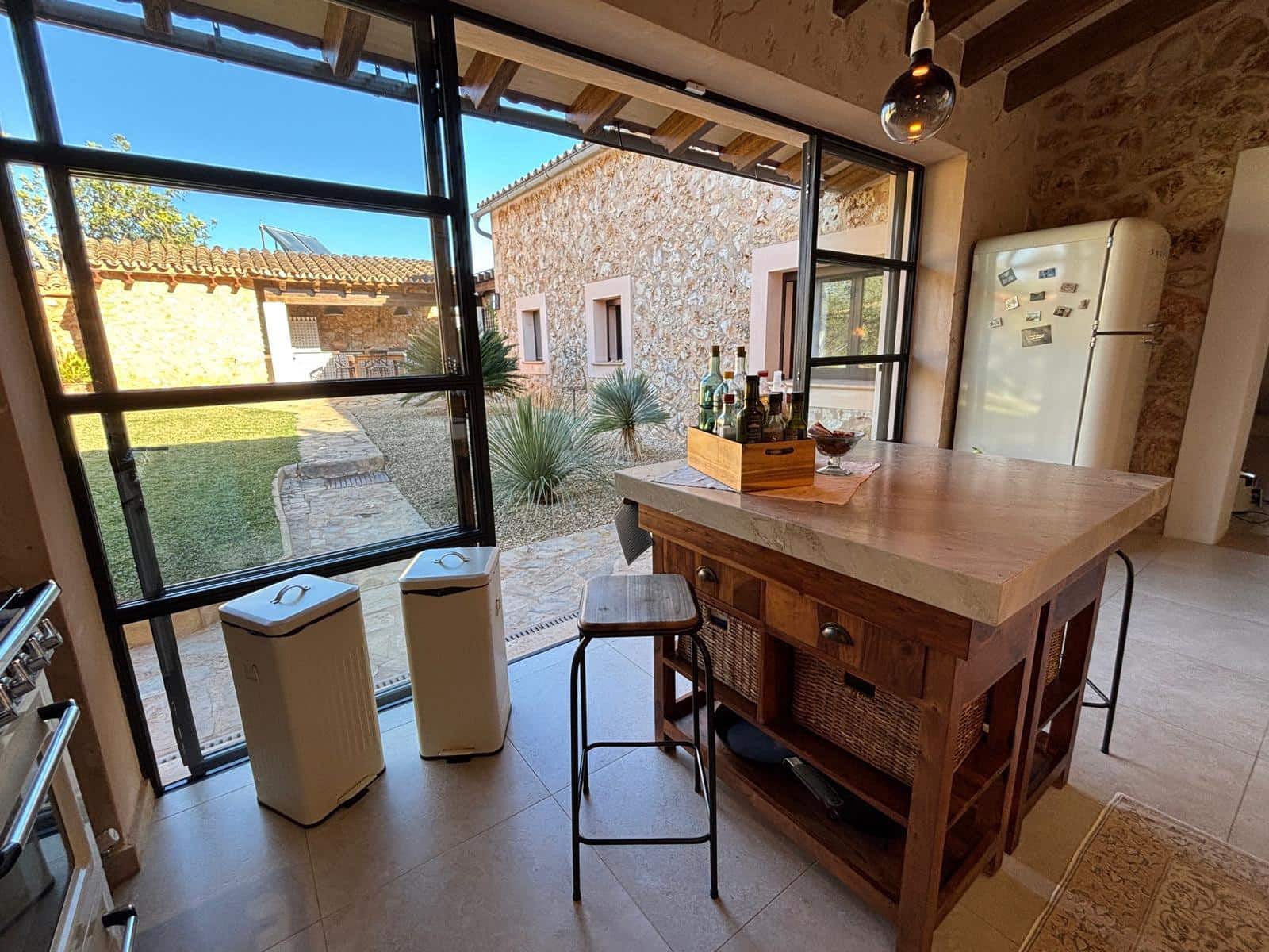 4 slaapkamer Finca/Landhuis te koop in Campos met zwembad garage - € 2.435.000 (Ref: 8820879)