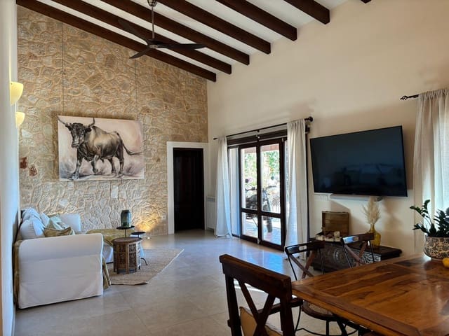 4 bedroom Finca/Country House for sale in Campos with pool garage - € 2,435,000 (Ref: 8820879)