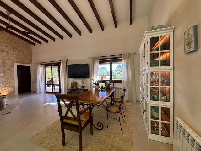 4 bedroom Finca/Country House for sale in Campos with pool garage - € 2,435,000 (Ref: 8820879)