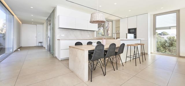 4 slaapkamer Villa te koop in Portocristo / Port de Manacor, Manacor met zwembad garage - € 4.300.000 (Ref: 8846044)