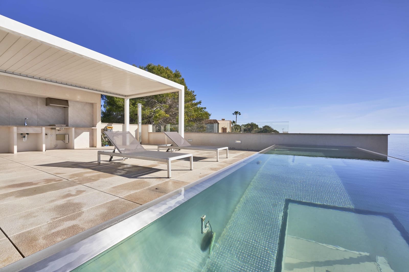 4 soveværelse Villa til salg i Portocristo / Port de Manacor med swimmingpool garage - € 4.300.000 (Ref: 8846044)