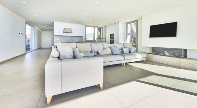 4 slaapkamer Villa te koop in Portocristo / Port de Manacor, Manacor met zwembad garage - € 4.300.000 (Ref: 8846044)