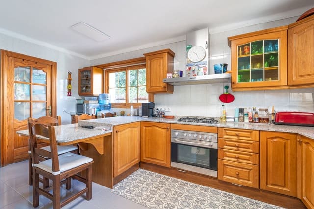 5 soveværelse Byhus til salg i Palma de Mallorca med swimmingpool garage - € 3.250.000 (Ref: 8848463)