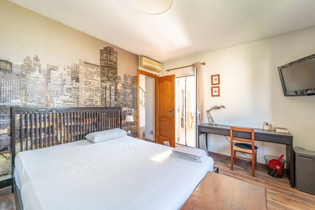 5 soveværelse Byhus til salg i Palma de Mallorca med swimmingpool garage - € 3.250.000 (Ref: 8848463)