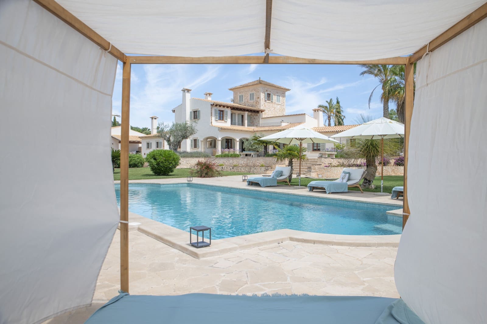 6 soveværelse Finca/Landehus til salg i Cas Concos med swimmingpool garage - € 5.650.000 (Ref: 8856700)