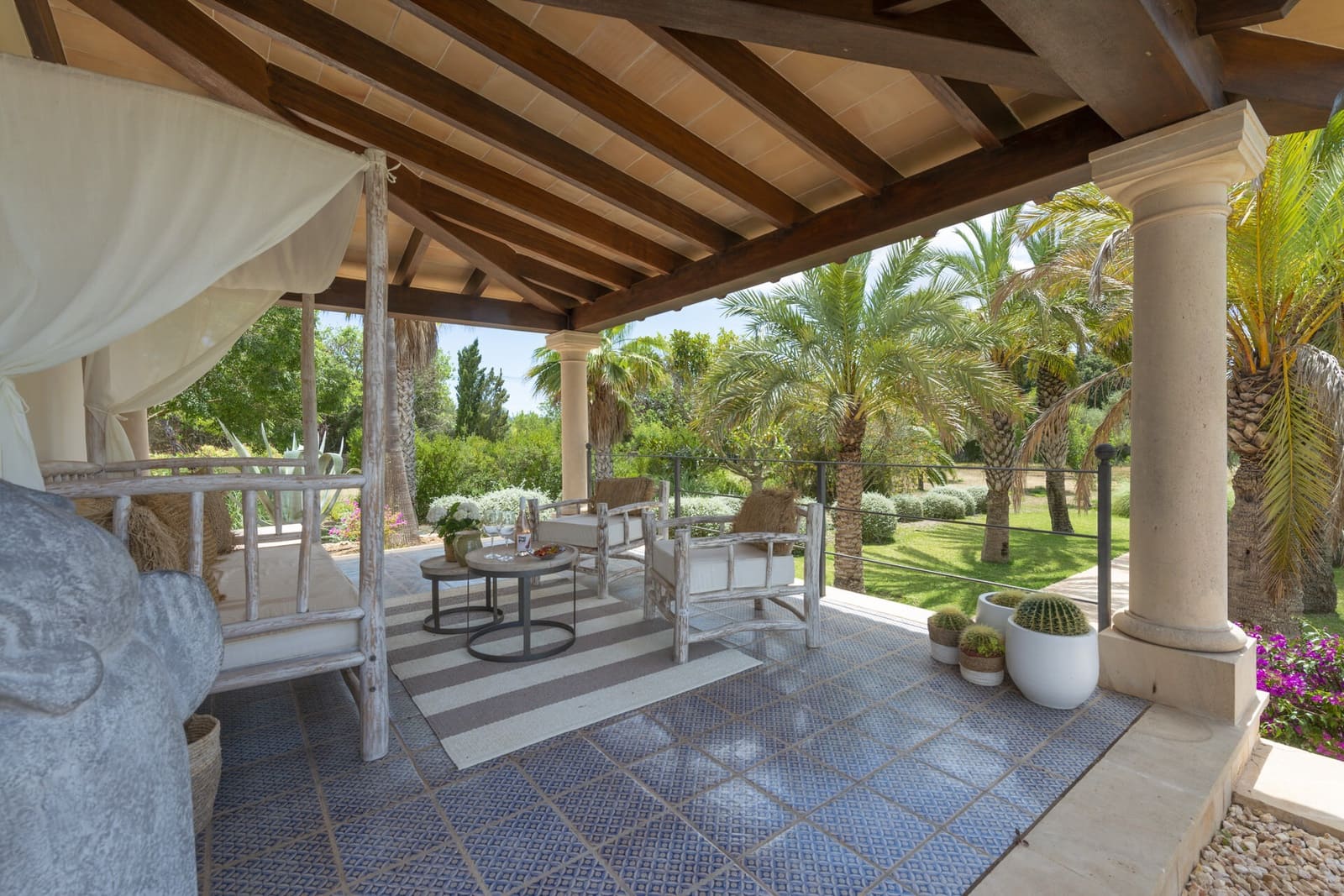 6 soveværelse Finca/Landehus til salg i Cas Concos med swimmingpool garage - € 5.650.000 (Ref: 8856700)