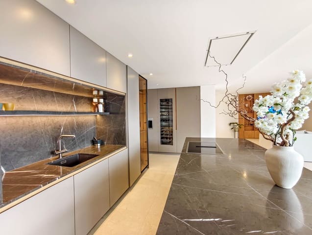 3 sypialnia Apartament na sprzedaż w Zona Portuaria, Palma de Mallorca z basenem garażem - 3 000 000 € (Ref: 8857788)