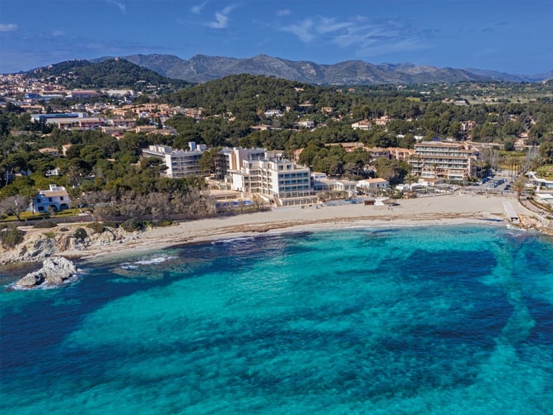 2 soveværelse Lejlighed til salg i Cala Ratjada med swimmingpool - € 489.000 (Ref: 8859626)