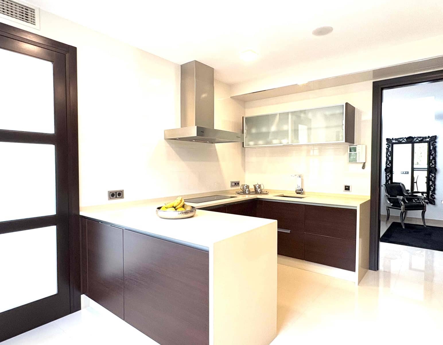 4 soveværelse Villa til salg i Palma de Mallorca med swimmingpool garage - € 2.950.000 (Ref: 8868020)