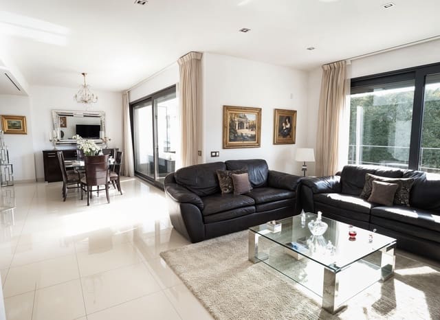 4 bedroom Villa for sale in Coll d'en Rabassa, Palma de Mallorca with pool garage - € 2,950,000 (Ref: 8868020)