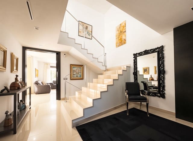 4 bedroom Villa for sale in Coll d'en Rabassa, Palma de Mallorca with pool garage - € 2,950,000 (Ref: 8868020)