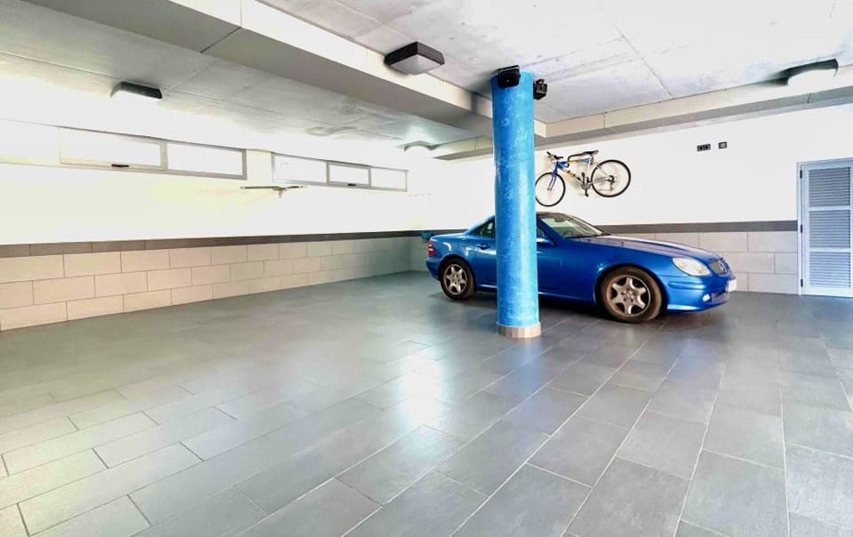 4 slaapkamer Villa te koop in Palma de Mallorca met zwembad garage - € 2.950.000 (Ref: 8868020)