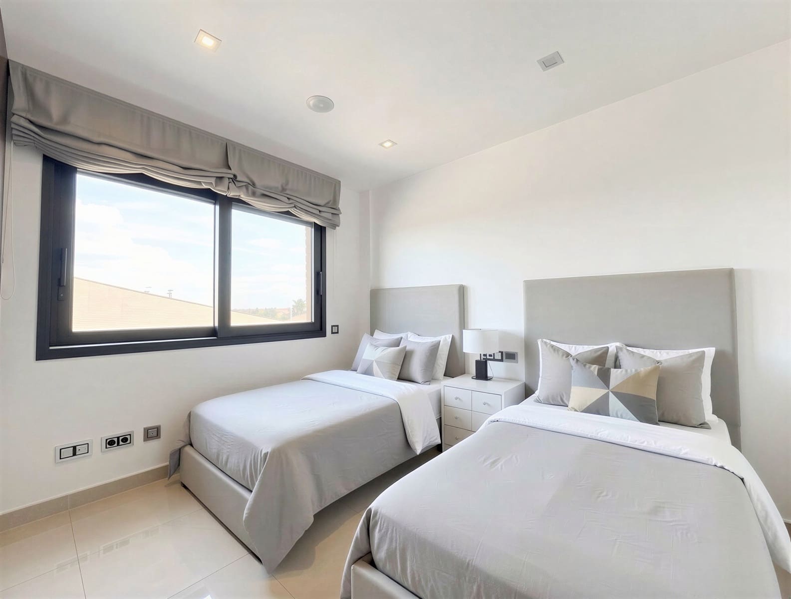 4 slaapkamer Villa te koop in Palma de Mallorca met zwembad garage - € 2.950.000 (Ref: 8868020)