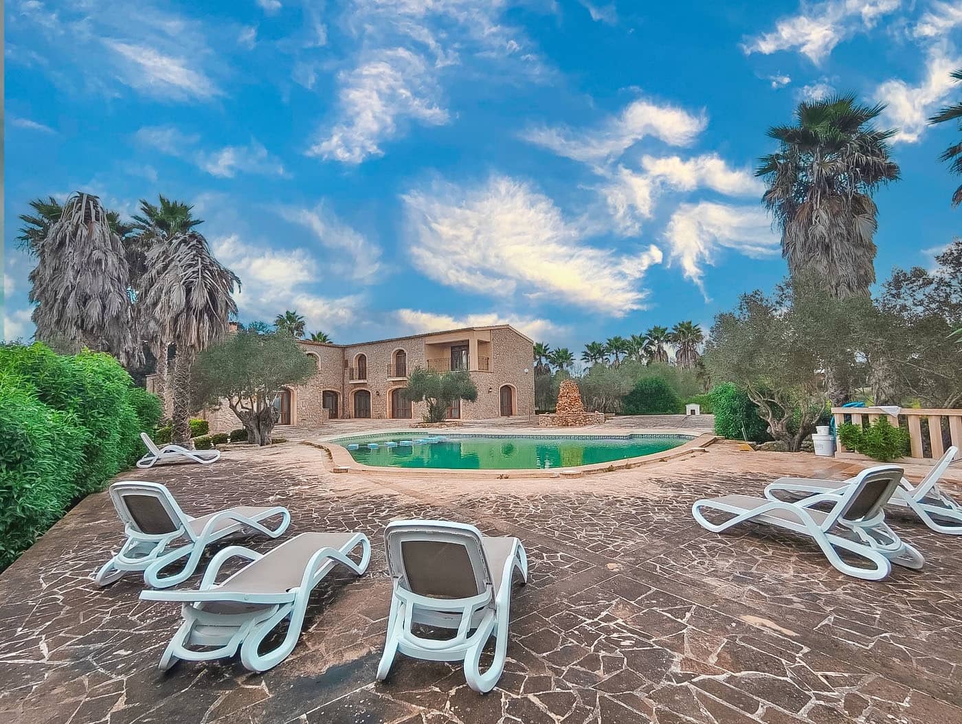 9 soverom Finca/Herregård til salgs i Arta med svømmebasseng garasje - € 2 999 000 (Ref: 8880876)